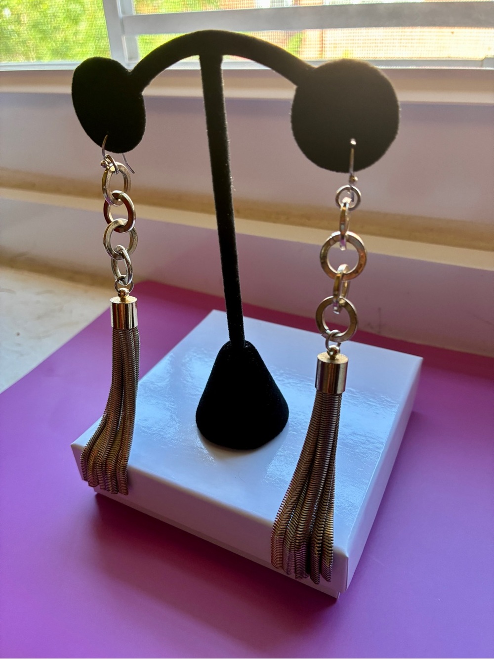 Vintage Two Tone Gold Silver Interlocking Circle Snake Chain Tassel Earrings